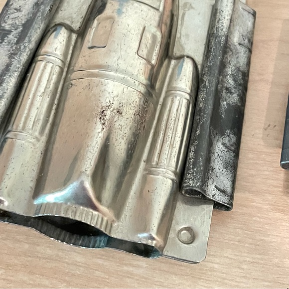 Vintage Astronaut & Spaceship Rocket Ship Chocolate Candy Making Mold Space - Picture 5 of 13